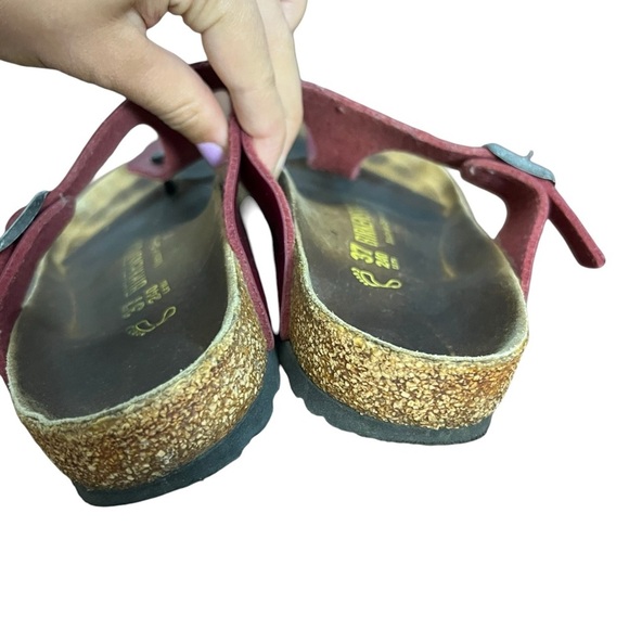 3/$30 🍂 Birkenstock Gizeh Electric Metallic Magenta Slides Sandals - Picture 7 of 8